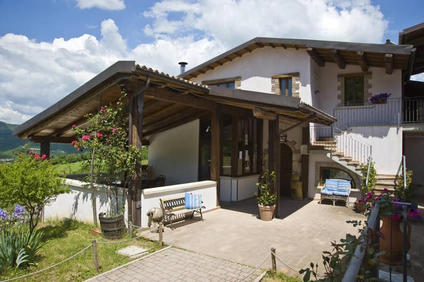 Agriturismo Valle Tezze Cascia Zewnętrze zdjęcie
