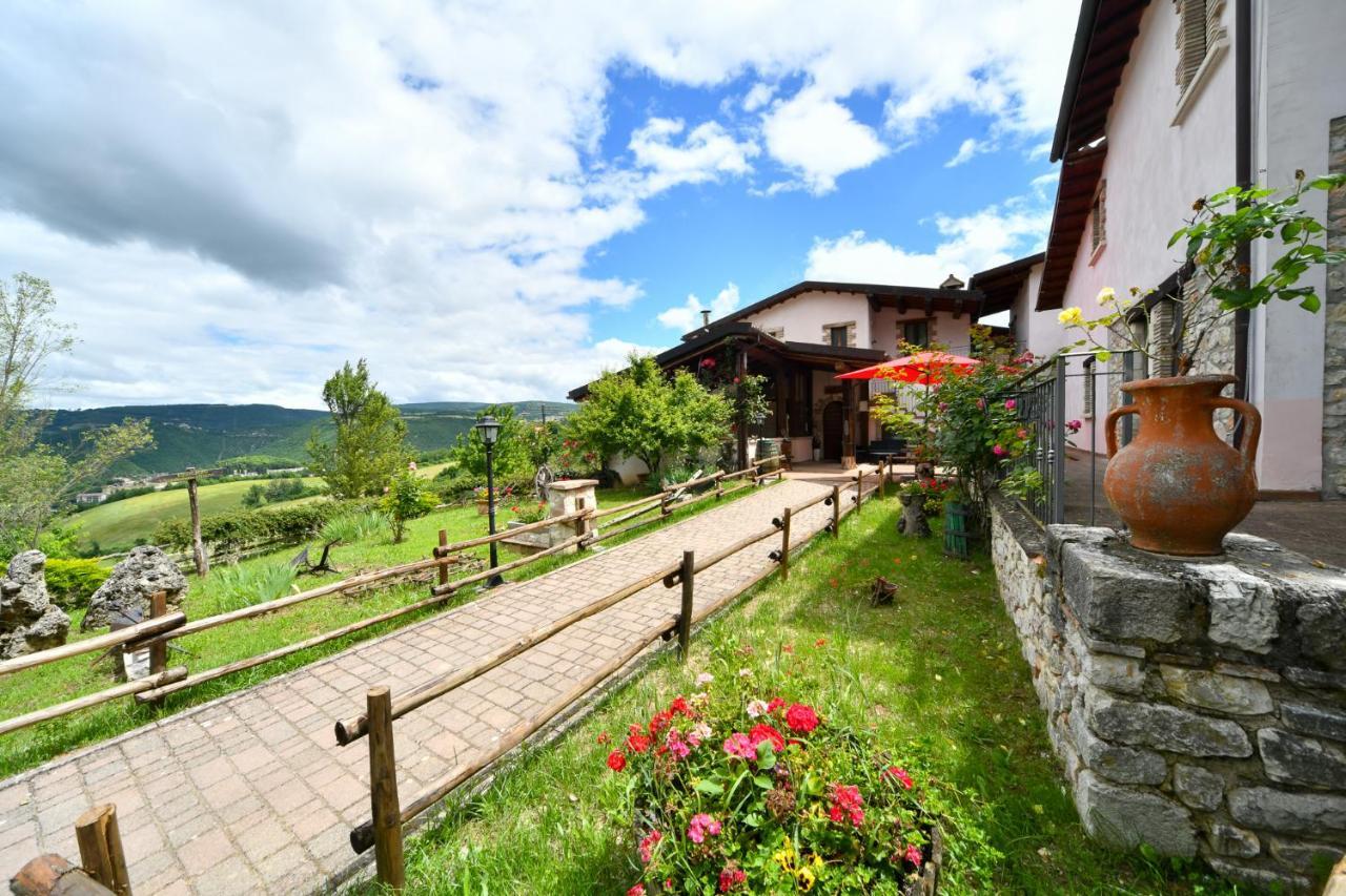 Agriturismo Valle Tezze Cascia Zewnętrze zdjęcie
